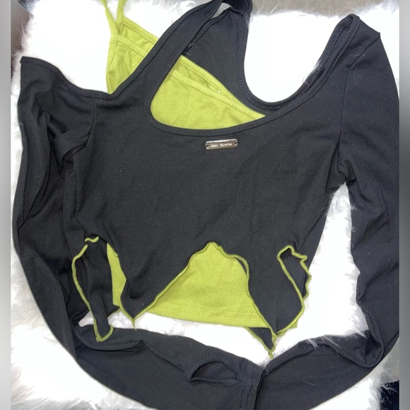 Juicici Top/Contrast Color Irregular Two-Piece Set - Picture 3 of 8